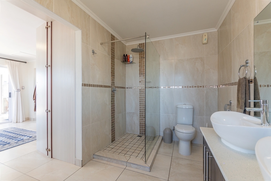 4 Bedroom Property for Sale in Sunset Estate Western Cape